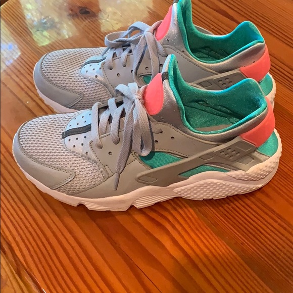 Nike Huaraches pink, green size 10’5 - Picture 1 of 3